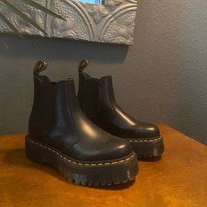 Black Women's Dr. Martens Chelsea Boot